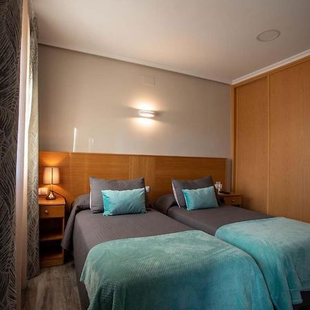 Pension Casa Antonio Pantón Екстериор снимка